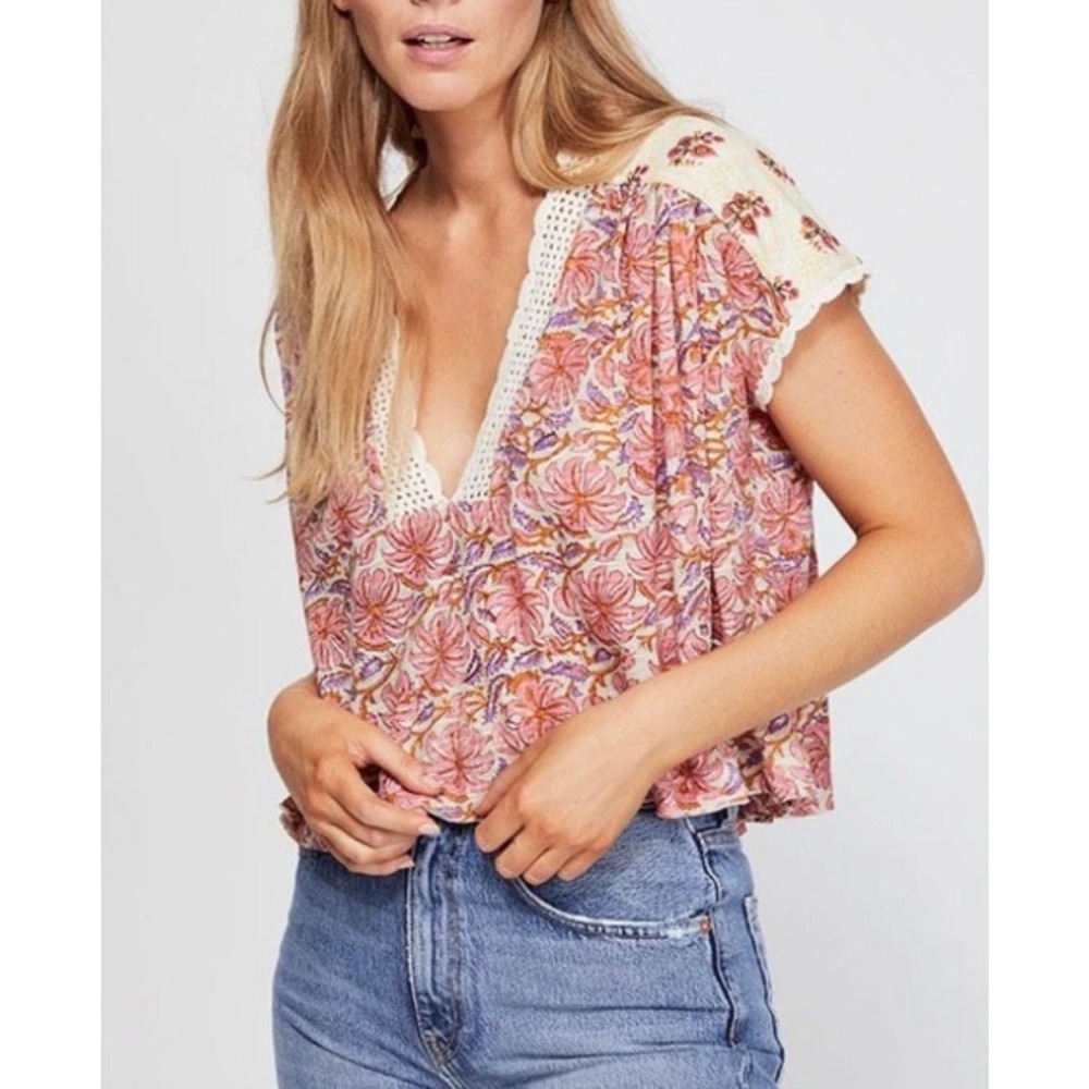 NWT Free People Leilani Floral Print Peasant Crochet Top Blouse pink M